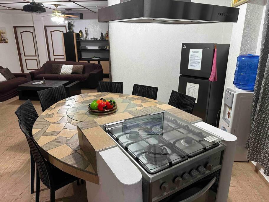 Alona Park Residence - 3 Bedroom Apartment- Alex And Jesa Unit Panglao Esterno foto